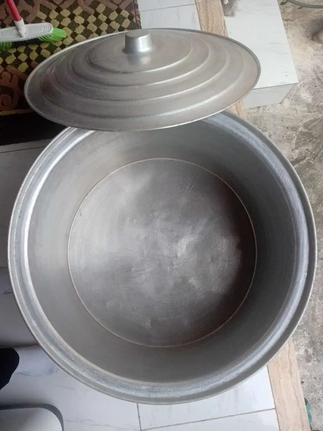 قابلمه|ظروف پختوپز|صومعهسرا, |دیوار