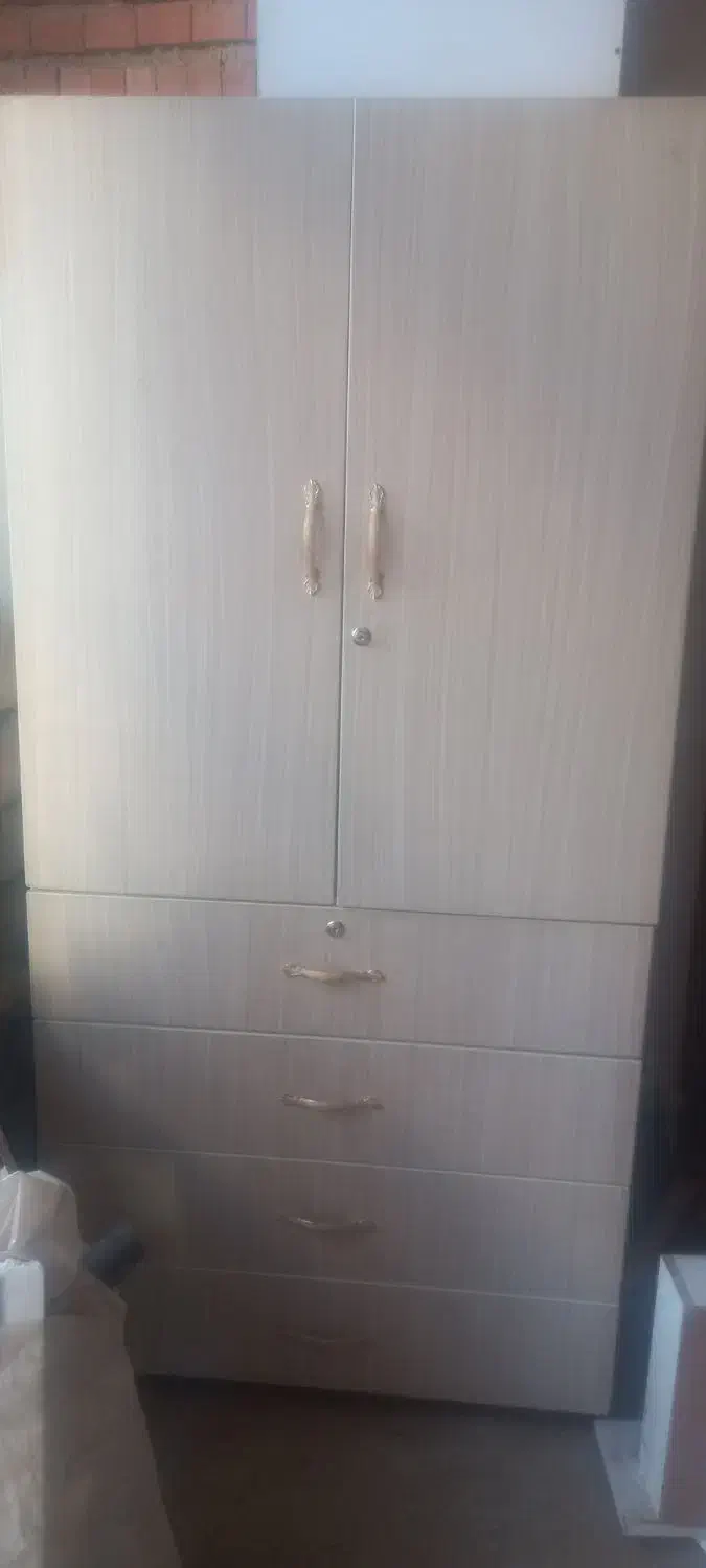 کمد رخت اویز ام دی اف|مبلمان خانگی و میز عسلی|مریوان, |دیوار