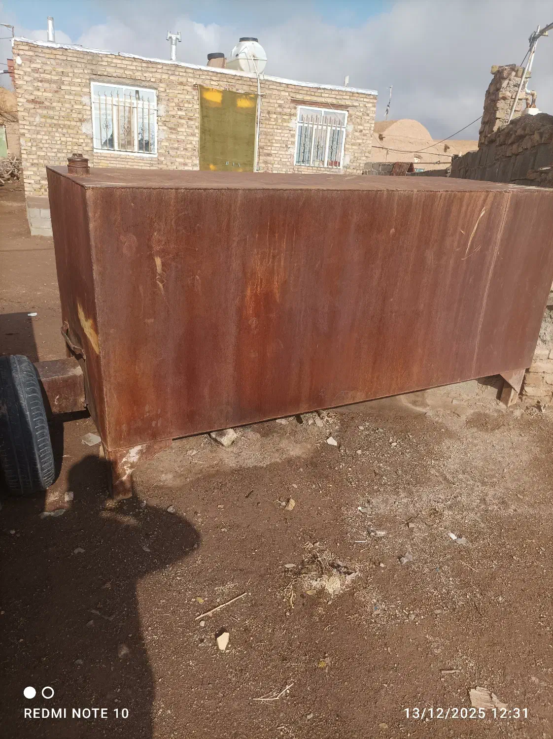 یک عددتانکر فلزی 2700لیتری|مصالح و تجهیزات ساختمان|تربت جام, جامرود|دیوار