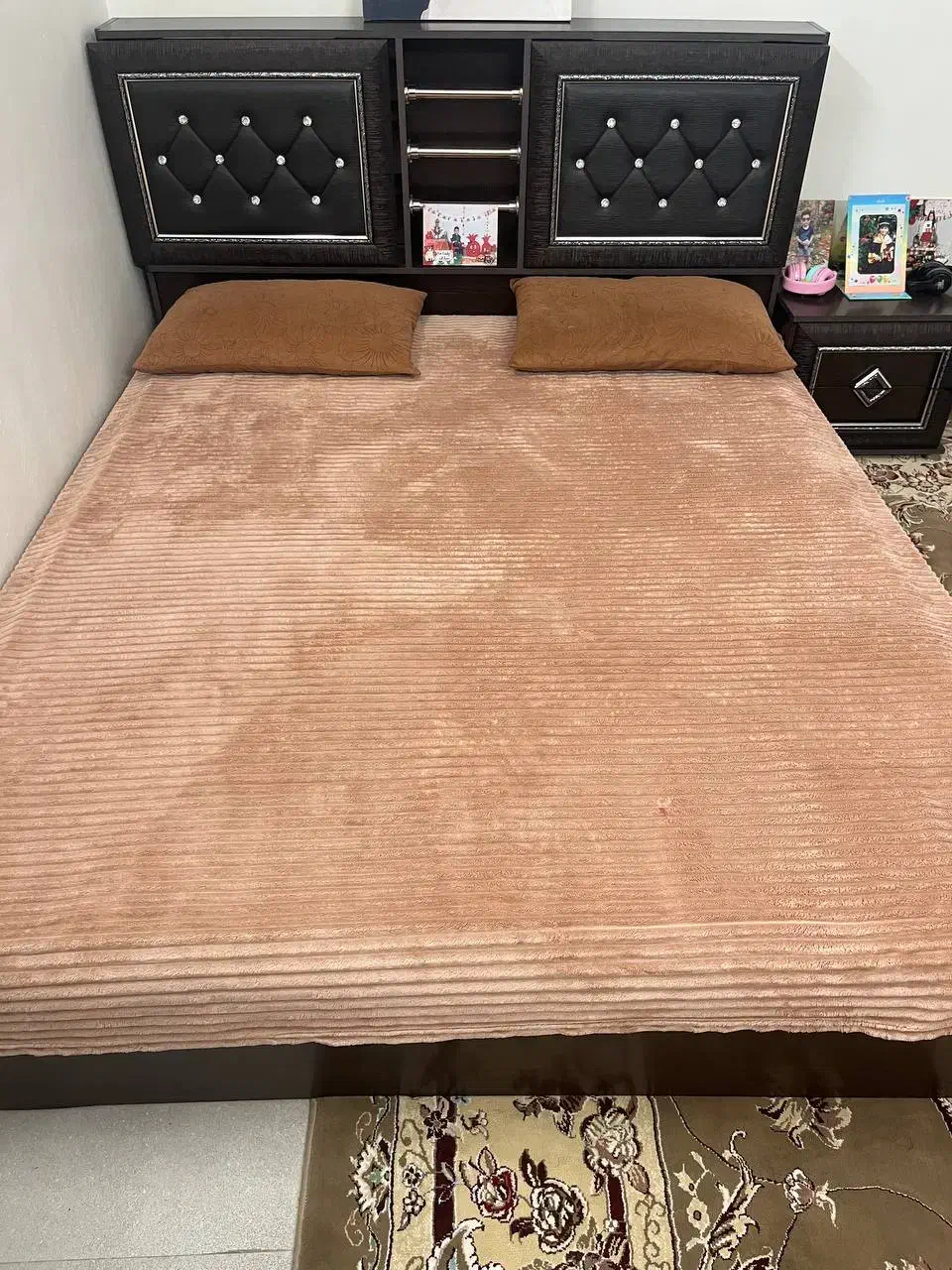 سرویس خواب دو نفره|تخت و سرویس خواب|قائم‌شهر, |دیوار