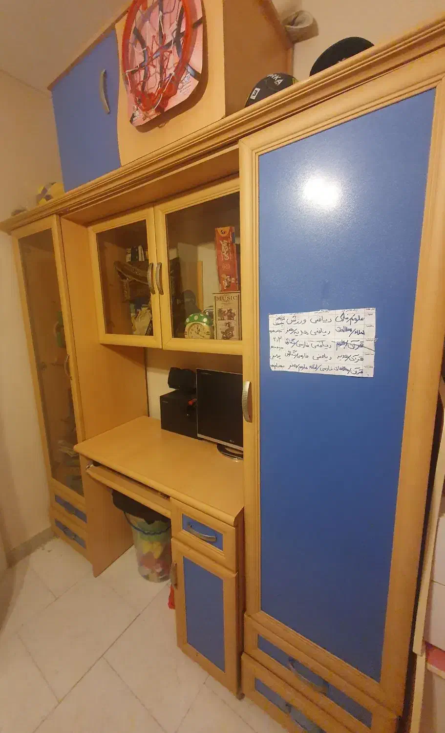 تخت نوجوان|تخت و سرویس خواب|پرند, فاز ۴|دیوار