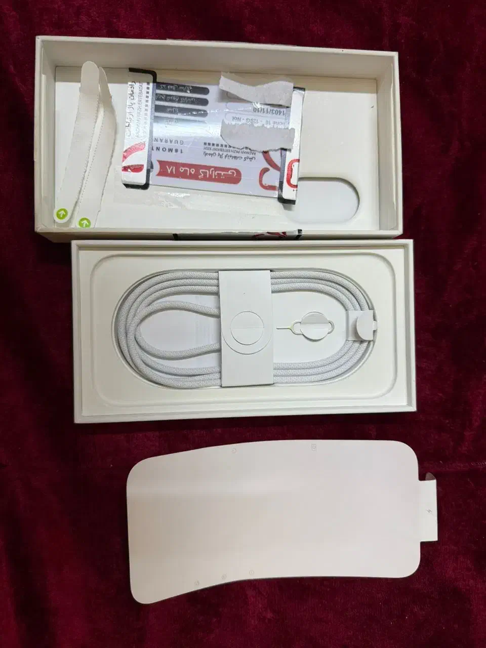 آیفون ۱۶ سفید ۱۲۸|موبایل|اردبیل, |دیوار