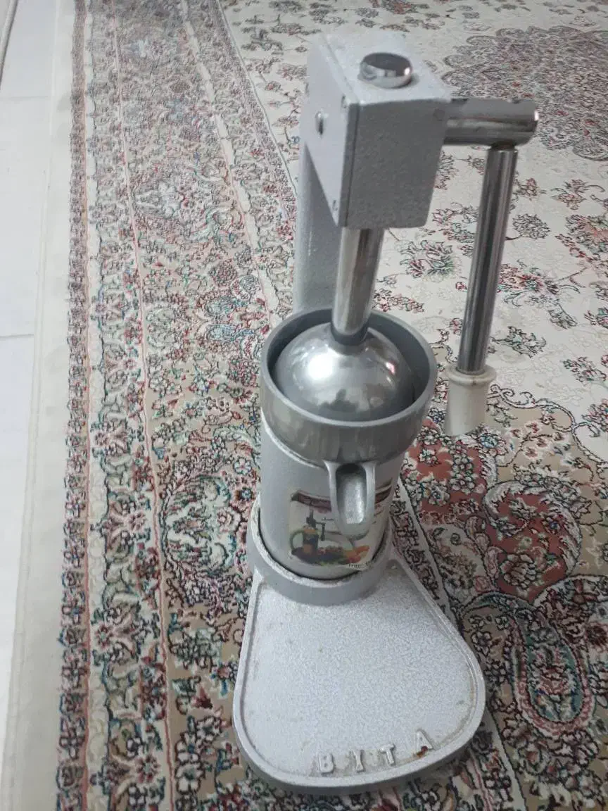 بعلت جابجایی بفروش میرسد|آبمیوهگیر و آبمرکباتگیر|رشت, فلسطین|دیوار