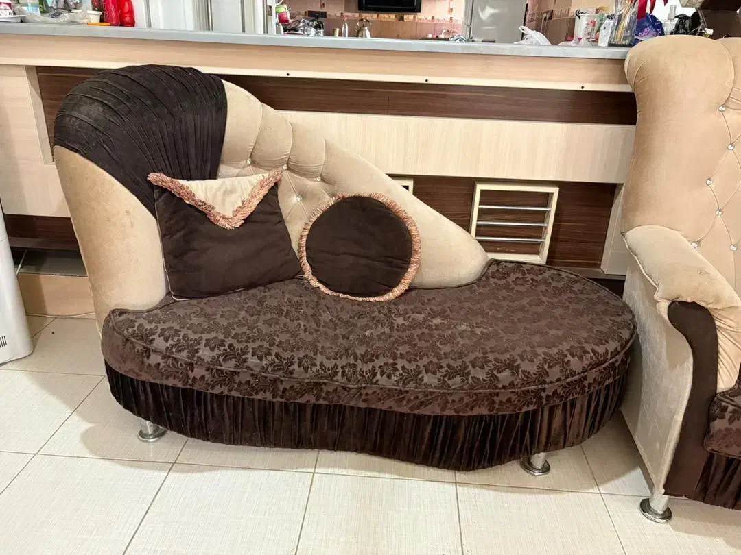 مبل ۷ نفره و میز تلویزیون|مبلمان خانگی و میز عسلی|اهرم, |دیوار