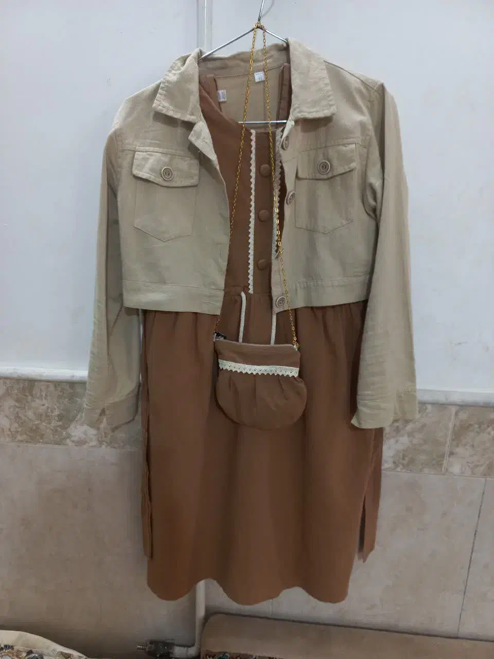 کت سارافون شال وکلاه سارافون تعدادی شومیزومانتو|کفش و لباس بچه|قم, نیروگاه|دیوار