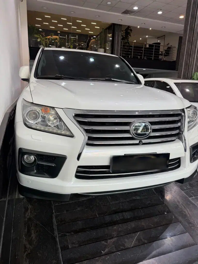 LX570 مدل 2013|خودرو سواری و وانت|تهران, عباس‌آباد|دیوار