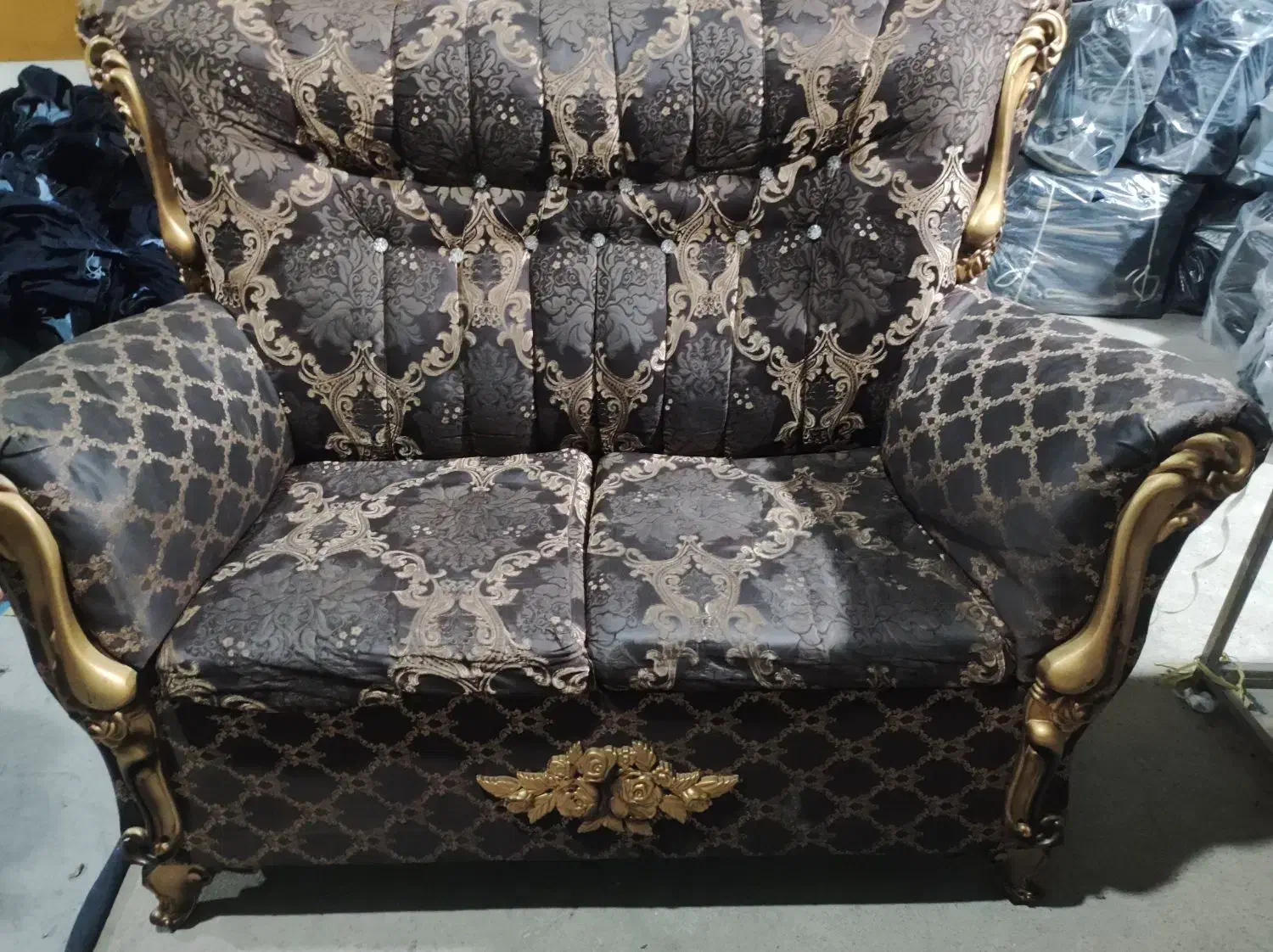 مبل|مبلمان خانگی و میز عسلی|قلعه نو, |دیوار