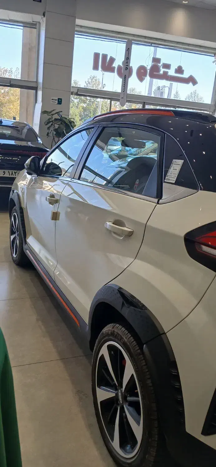 ایکس 33 کراس اتومات مدل 1404کارکرد 15000|خودرو سواری و وانت|شیراز, شهرک بزین|دیوار