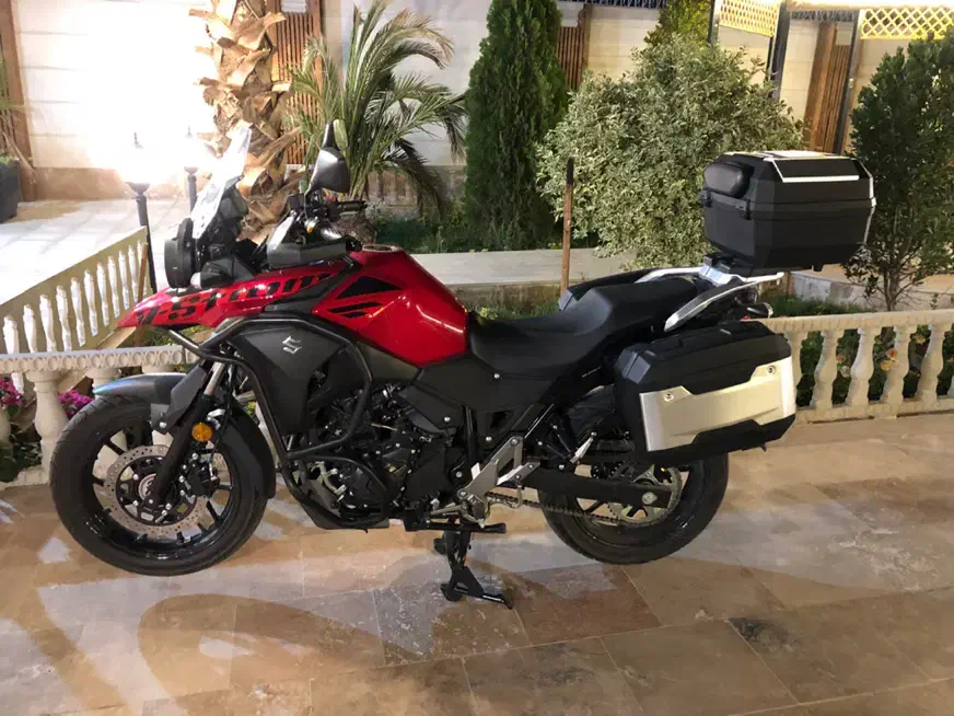 سوزوکی وی استروم Suzuki V- strom|موتورسیکلت|اصفهان, قلعه طبره|دیوار