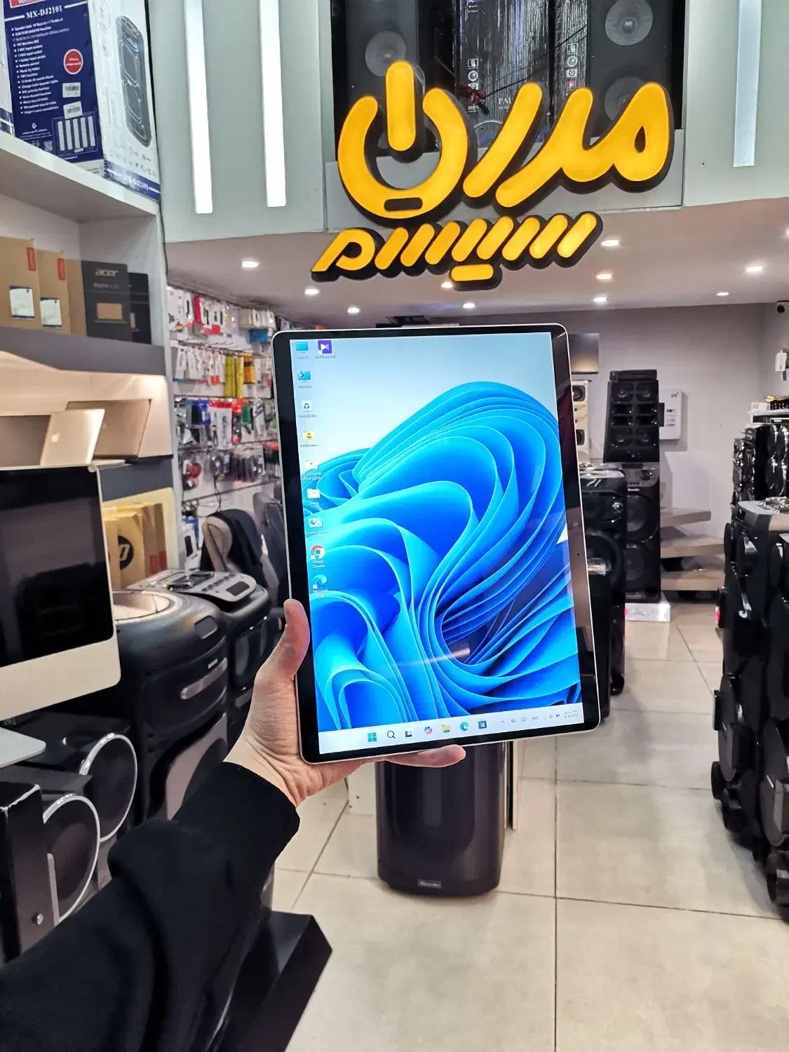 سرفیس پرو8 نسل 11 با 16گیگ رم صفحه نمایش 2K|رایانه همراه|یزد, |دیوار