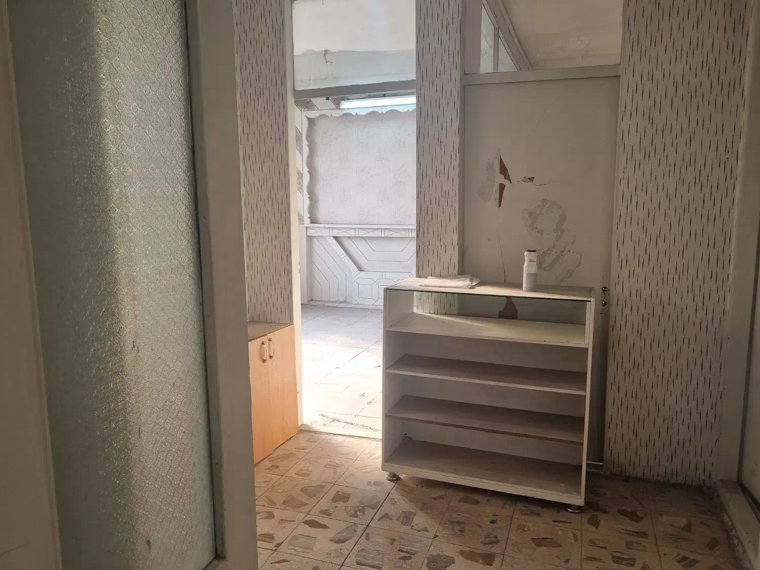 ۱۴۰ متر یک طبقه جهت تولیدی رهن