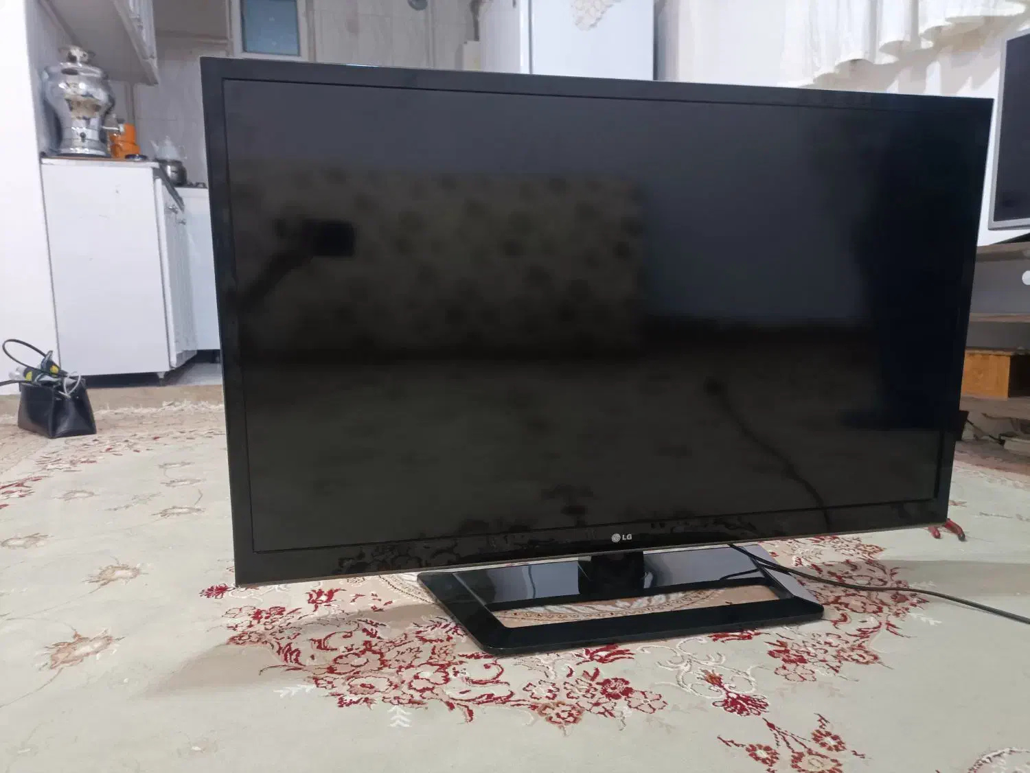 تلویزیون ال جی ۴۲ اینچ|تلویزیون و پروژکتور|کوهدشت, |دیوار