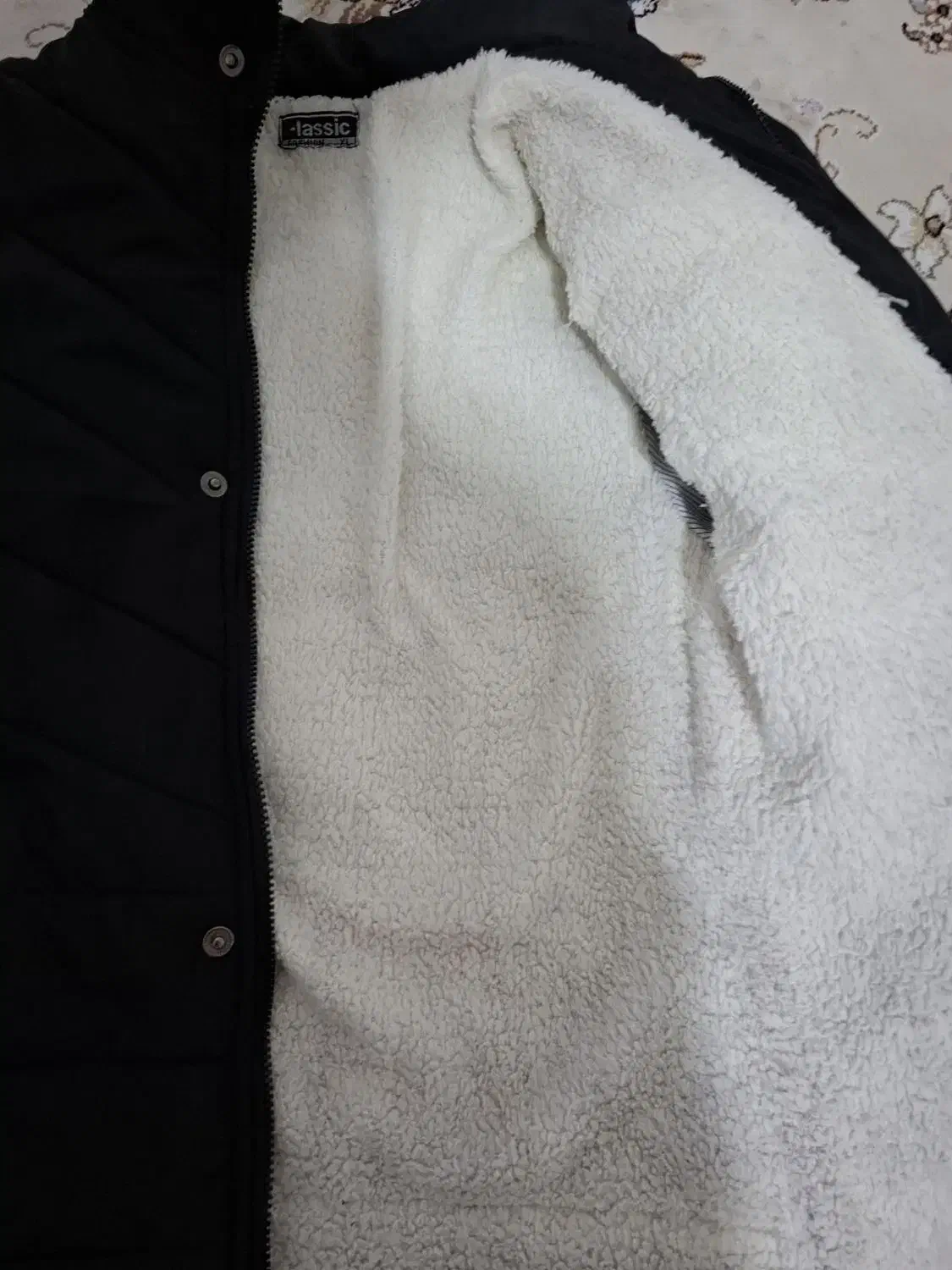 کاپشن|لباس|قیدار, |دیوار