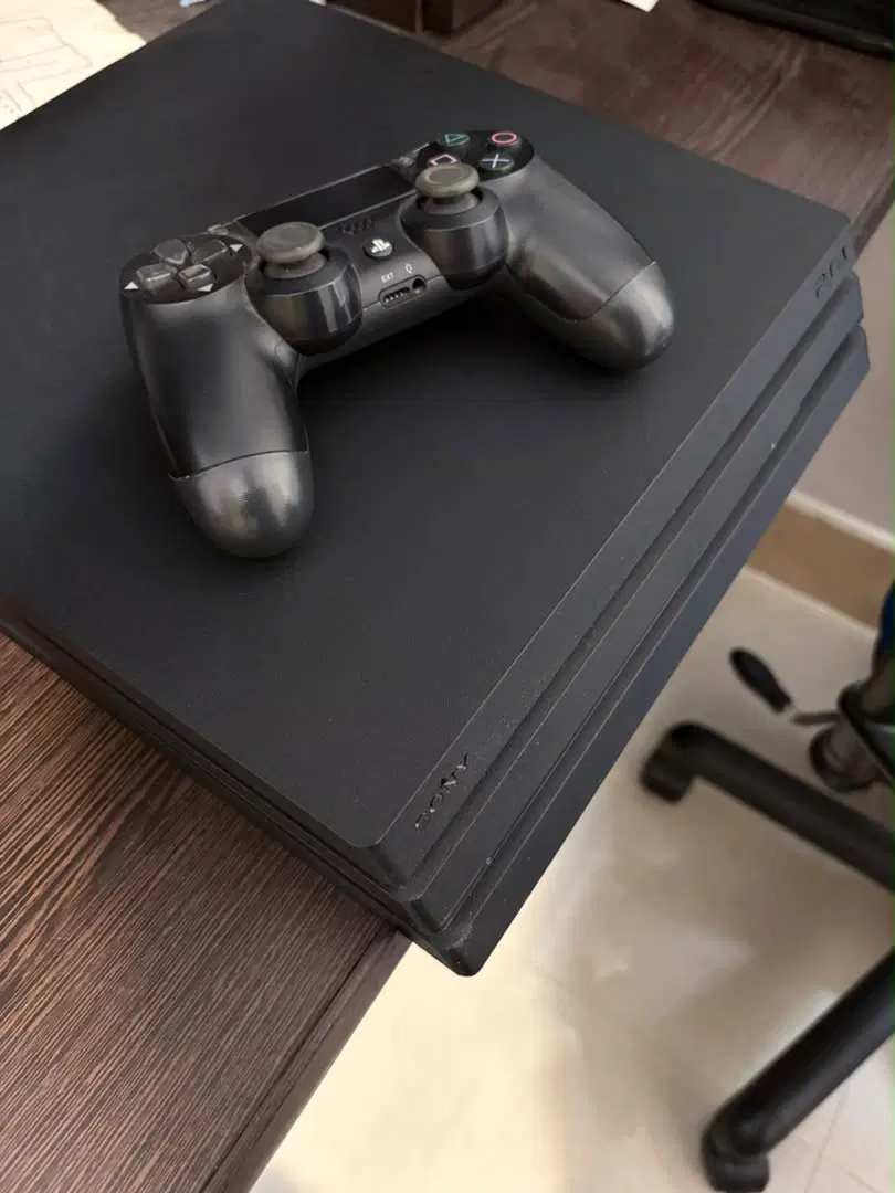 PS4 pro|کنسول، بازی ویدئویی و آنلاین|شیراز, فرهنگ شهر|دیوار