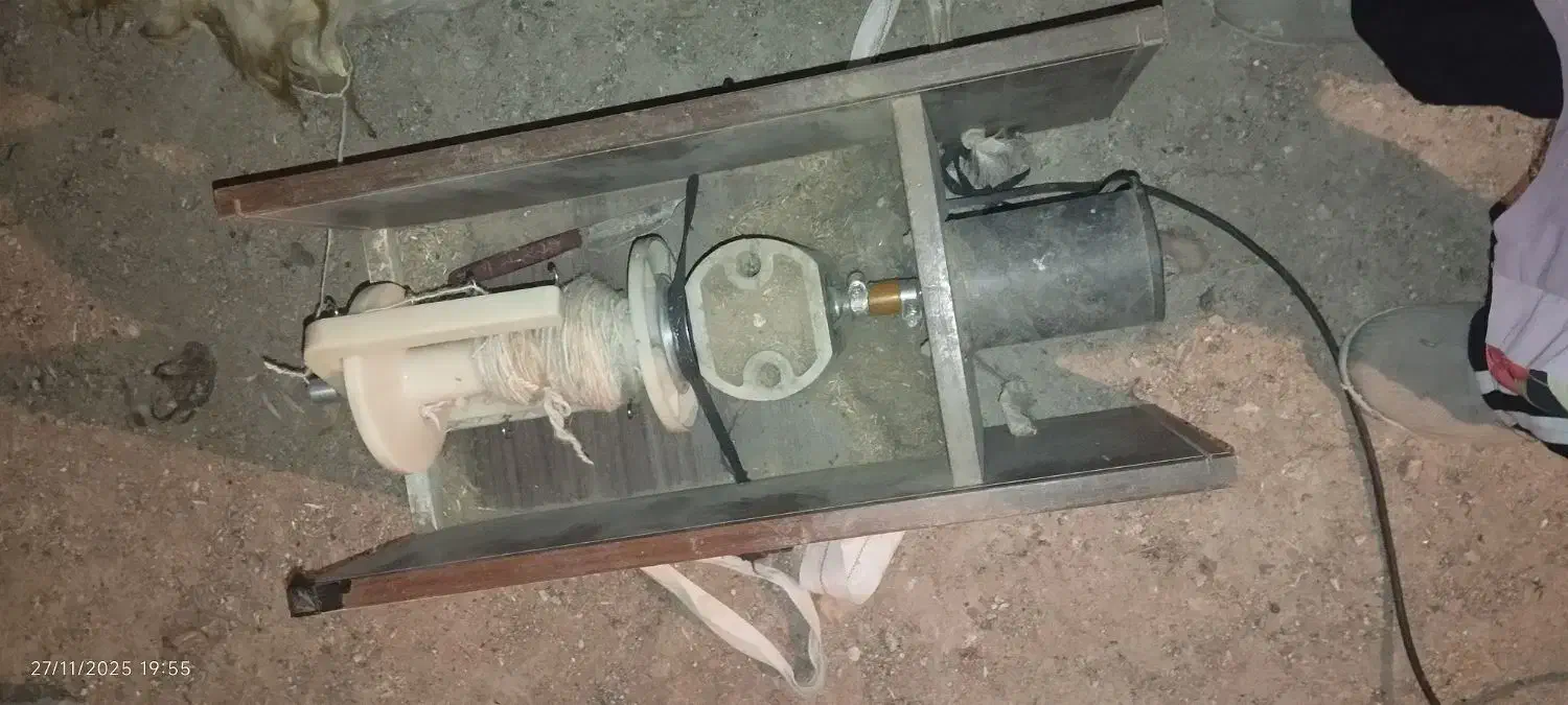 چرخ ریسندگی|چرخ خیاطی و ریسندگی|اندیمشک, |دیوار