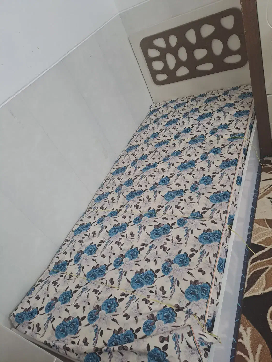 تخت خواب یکنفره|تخت و سرویس خواب|اشکذر, |دیوار