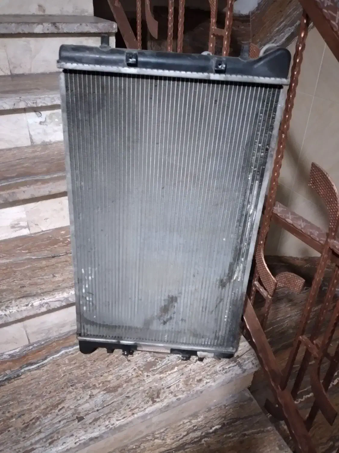 رادیاتور برلیانس 320 کمی نقطه ای اب میدهد|قطعات یدکی و لوازم جانبی|تهران, سازمان برنامه جنوبی|دیوار