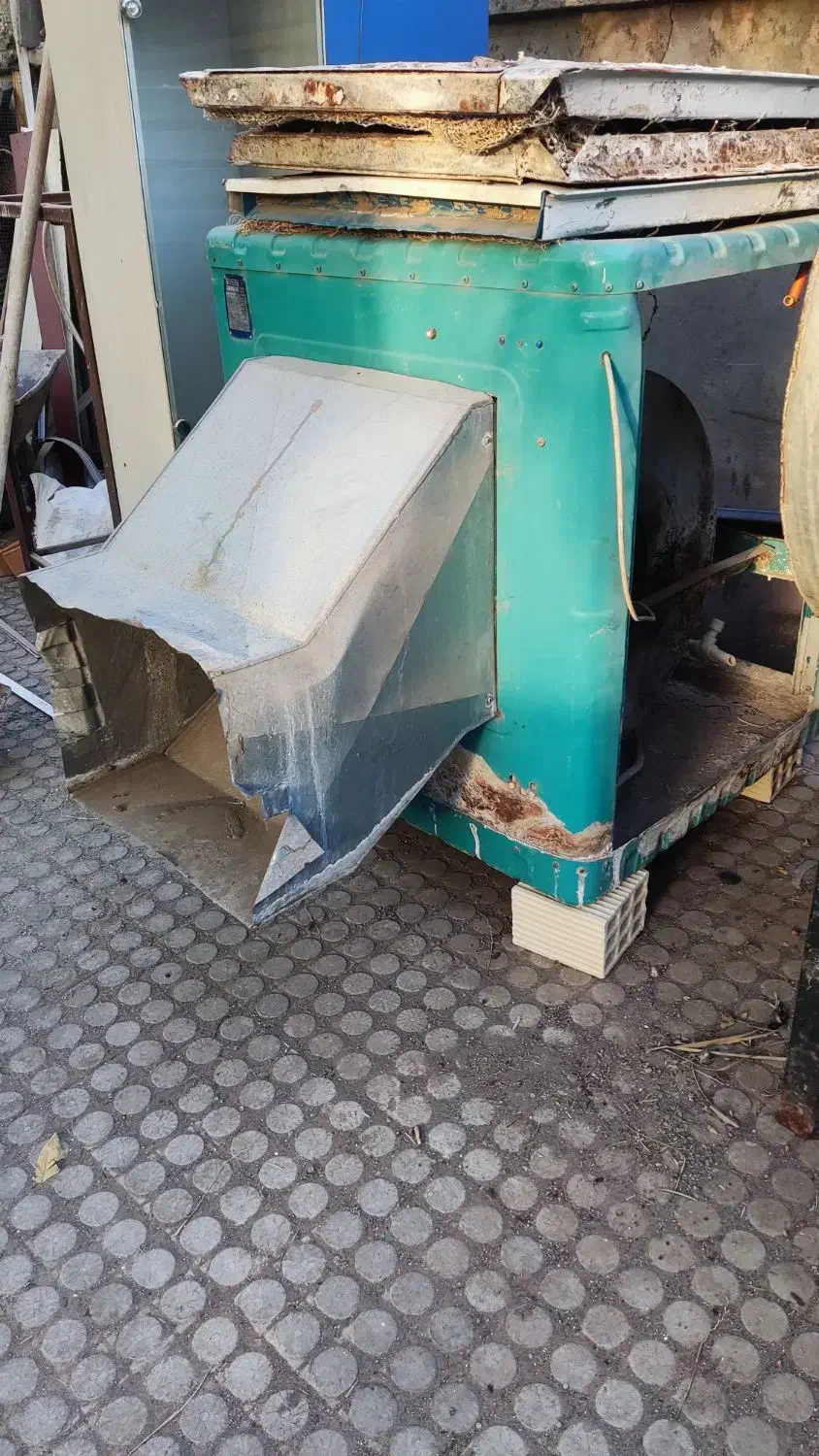 کولر آبی|کولر آبی|بم, |دیوار