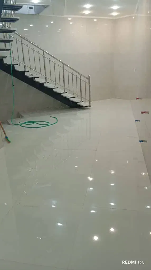 مغازه سه طبقه|اجارهٔ مغازه و غرفه|آباده, |دیوار