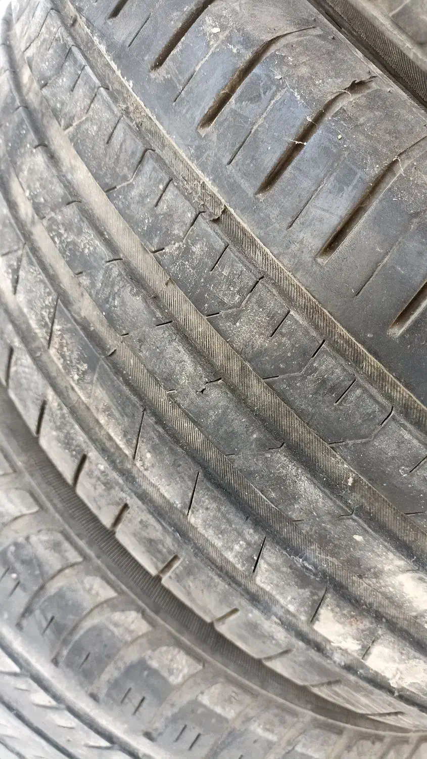 لاستیک بارز 185 مخصوص خانواده پژو|قطعات یدکی و لوازم جانبی|مینودشت, |دیوار