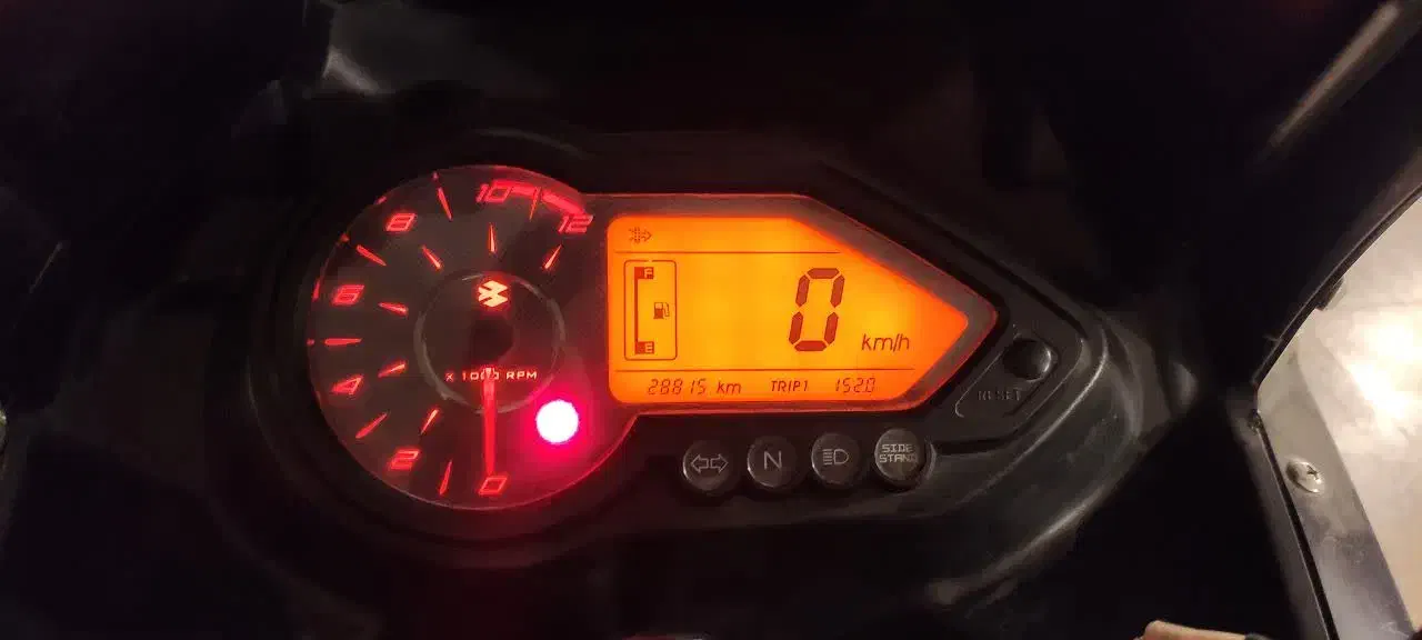 پالس 220مدل آخر 93 کم کارکرد بیمه کامل|موتورسیکلت|تهران, نارمک|دیوار