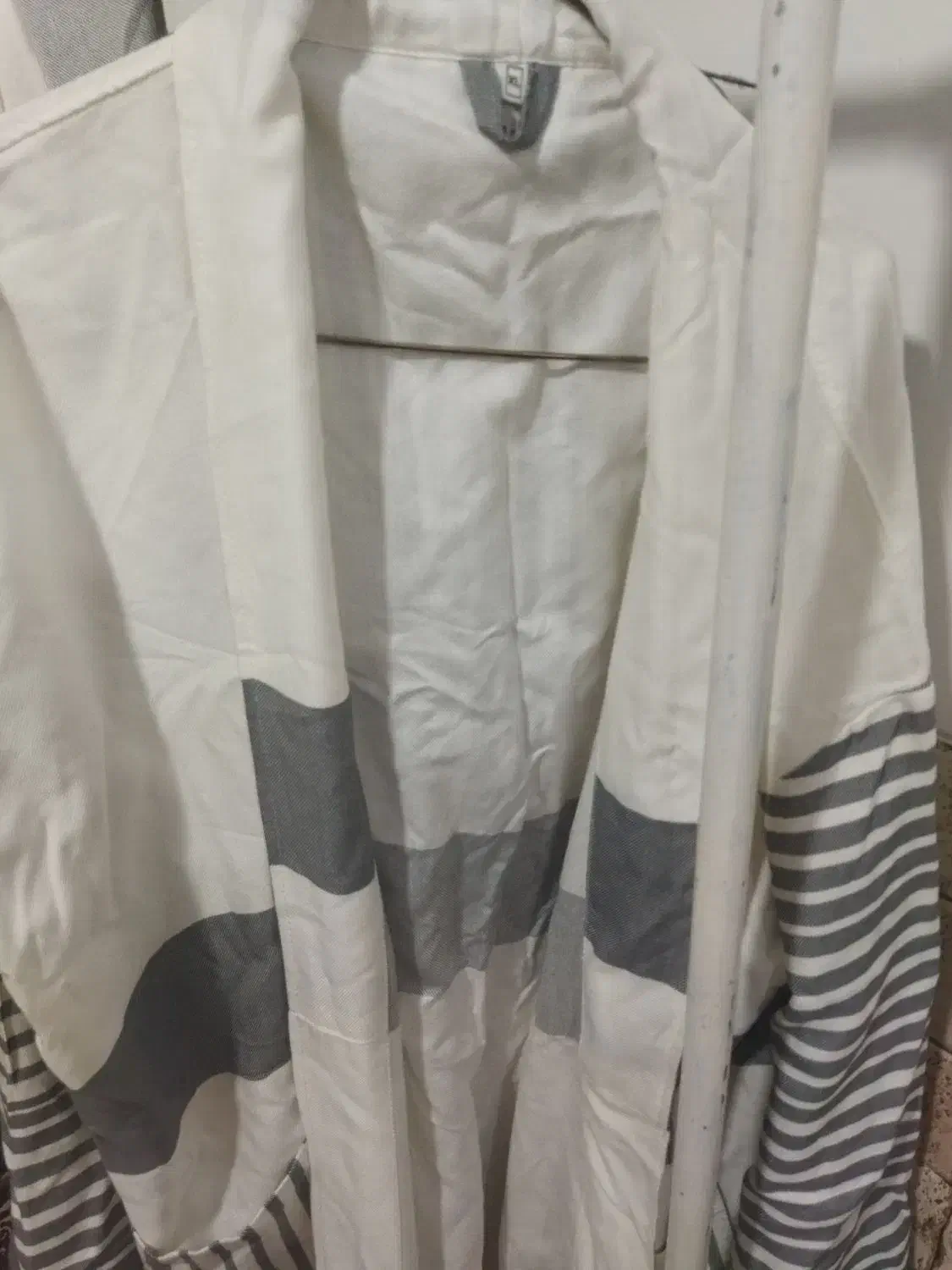 نیازمند به خیاط جهت دوخت حوله تن پوش در کارگاه|استخدام هنری و رسانه|یزد, |دیوار