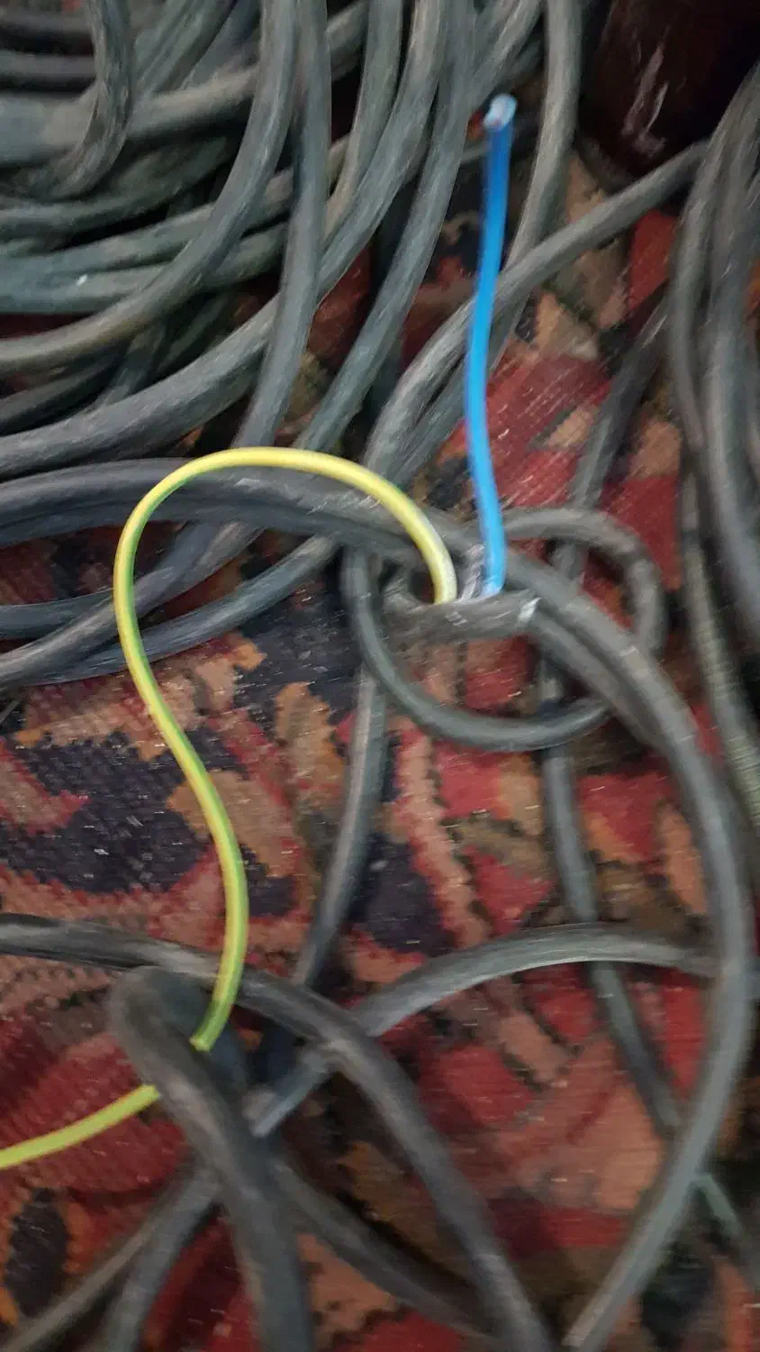 کابل مس سه فاز تکیه ۵متر به بالا نو|مصالح و تجهیزات ساختمان|مشهد, کوی المهدی|دیوار