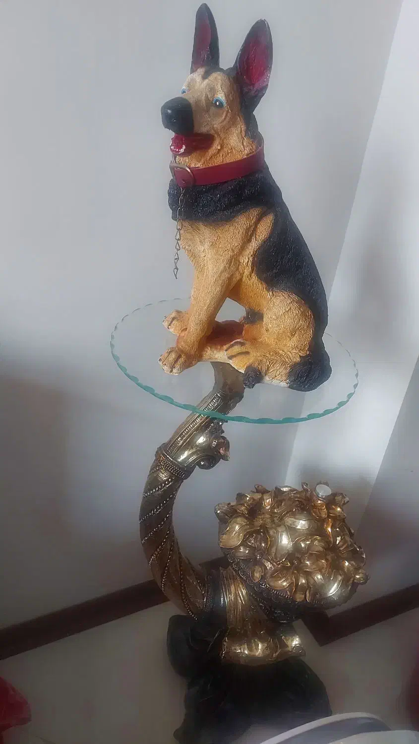 میز به همراه مجسمه|میز تلفن|تهران, تهرانپارس غربی|دیوار