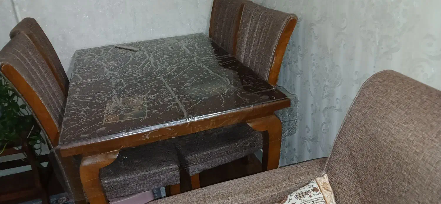 میزوصندلی‌نهار‌خوری‌زیاداستفاده‌نشده‌تمیز‌سالم|میز و صندلی غذاخوری|تهران, خواجه نظام الملک|دیوار