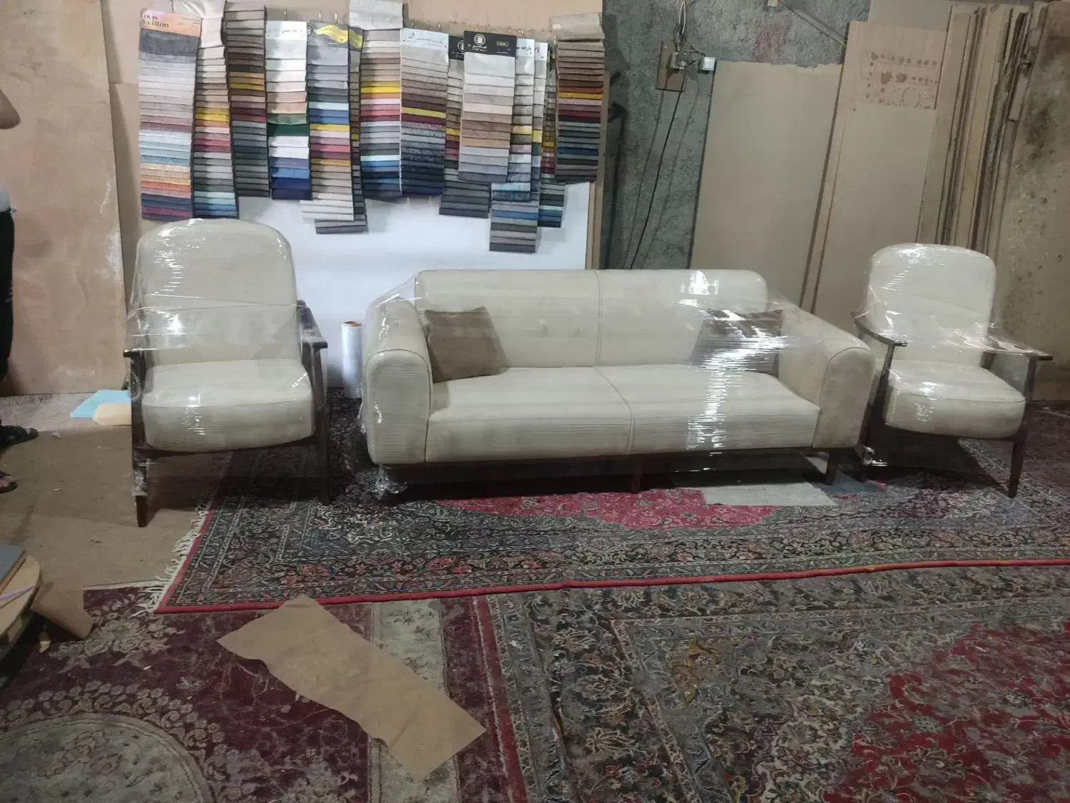 مبل اسکالت|مبلمان خانگی و میز عسلی|رباط‌کریم, رباط‌کریم|دیوار