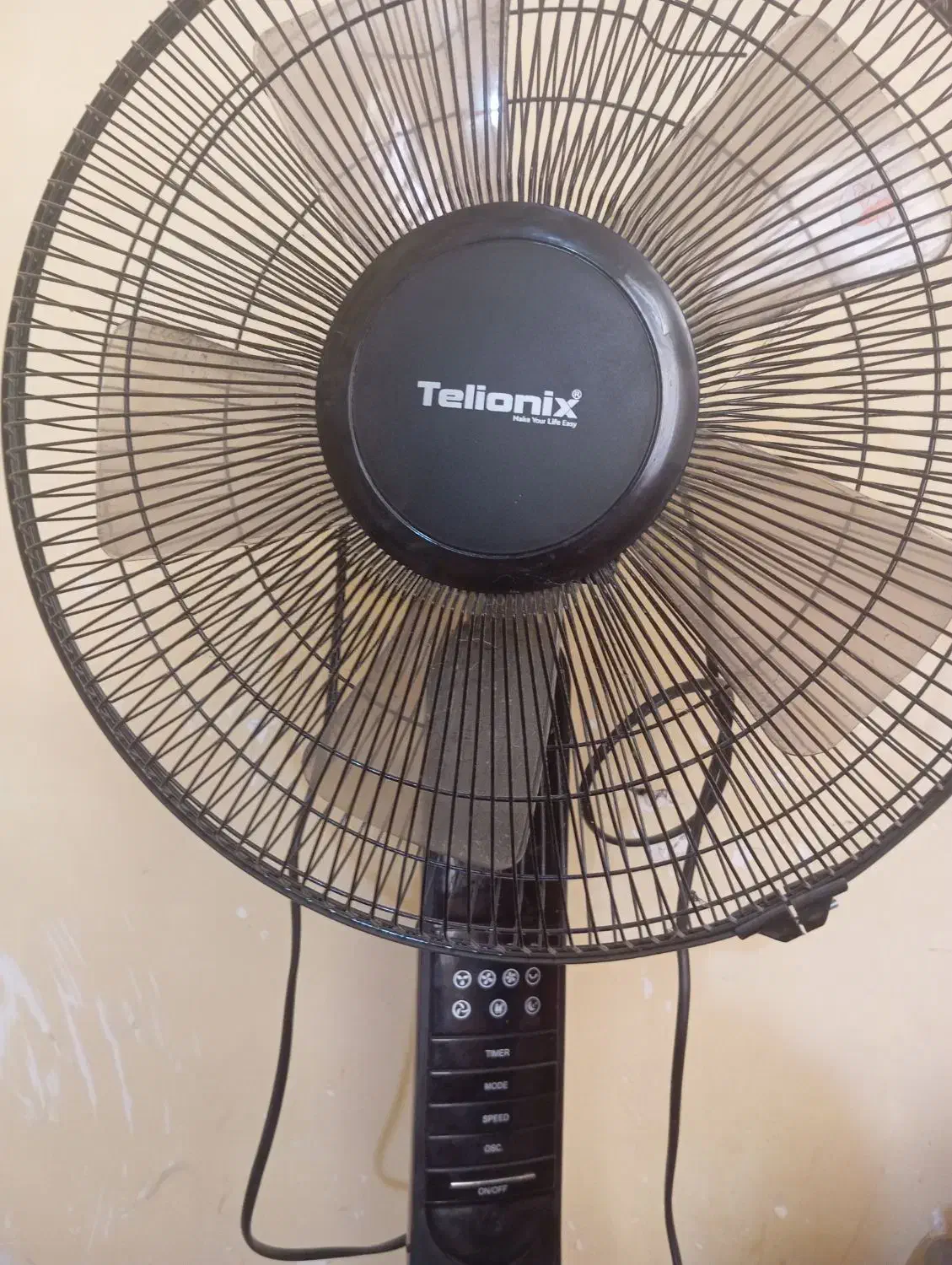 پنکه|پنکه و تصفیهکنندهٔ هوا|جیرفت, |دیوار