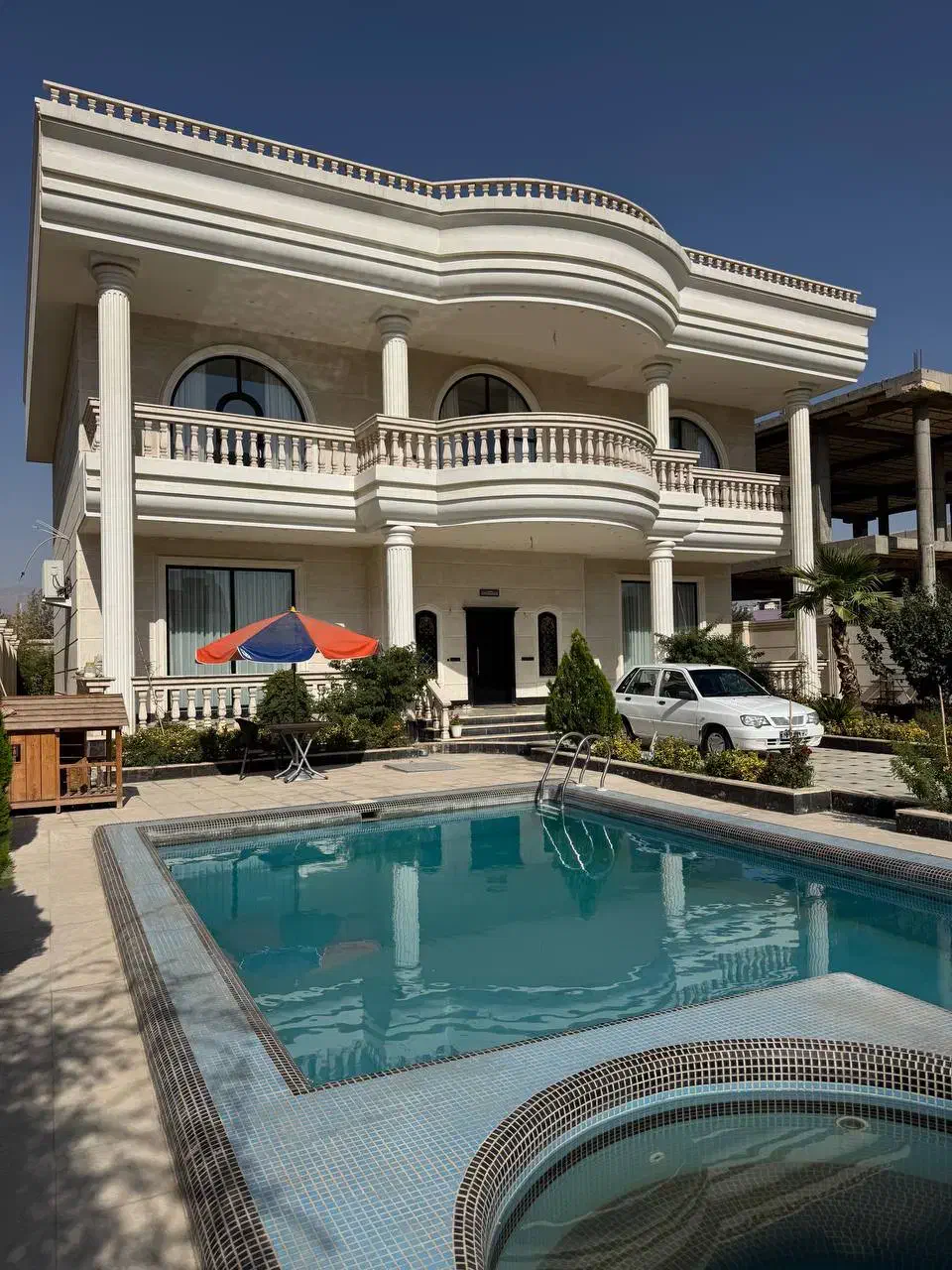 اجاره سالیانه باغ ویلا عمارت لوکس و شهرکی|اجارهٔ خانه و ویلا|شهریار, شهریار|دیوار