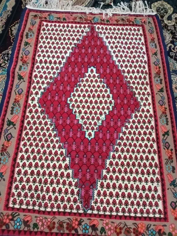 گلیم|گلیم، جاجیم، گبه|بیجار, |دیوار