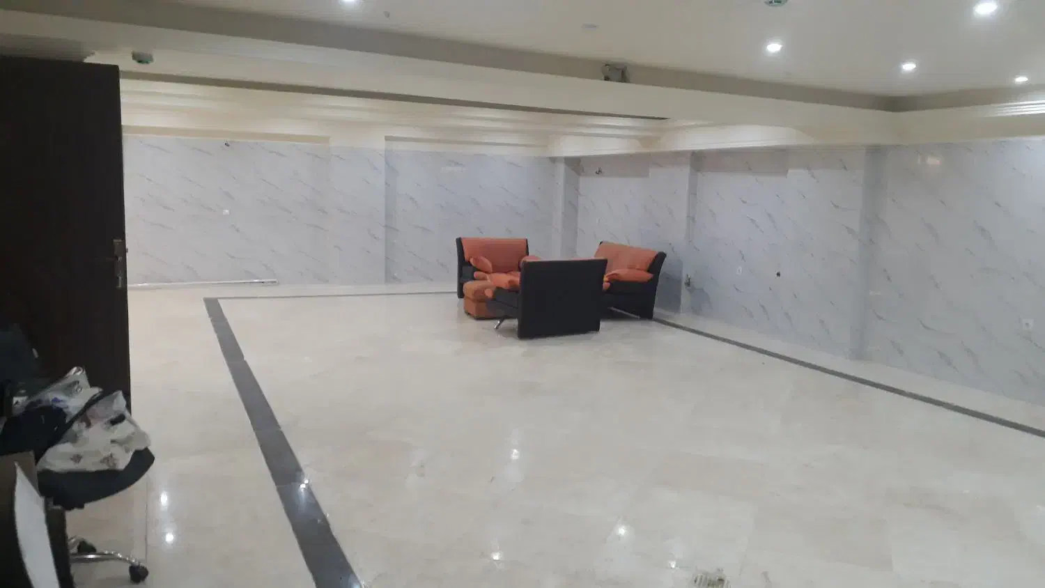 ۱۲۰ متر زیر زمین تجاری پیروزی شکوفه|اجارهٔ دفتر کار، اتاق اداری، مطب|تهران, دژکام|دیوار