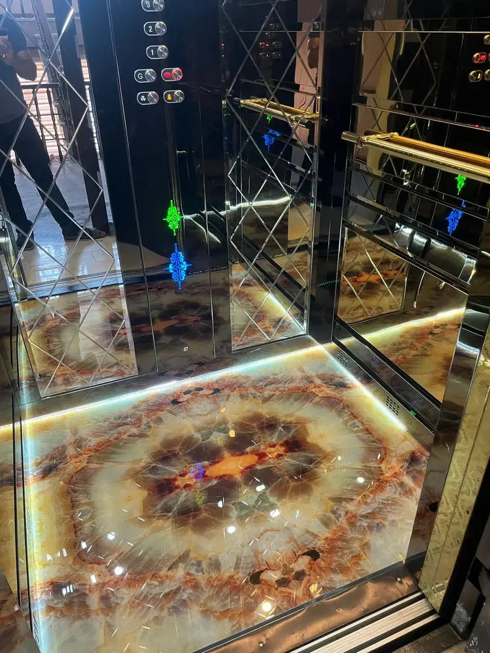 تولیدکابین سازی|استخدام معماری، عمران و ساختمانی|پاکدشت, پاکدشت (مامازند)|دیوار