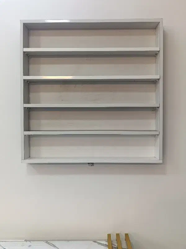 فروش یک عدد استند‌|کتابخانه، شلف، قفسه‌های دیواری|بوشهر, |دیوار