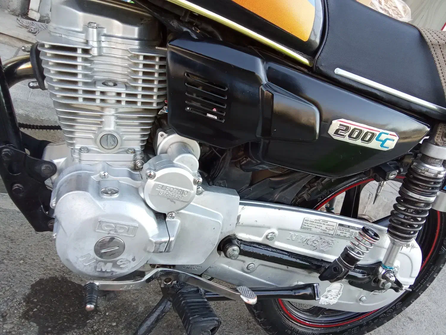 موتور 200پرواز کاربرات|موتورسیکلت|ارومیه, |دیوار