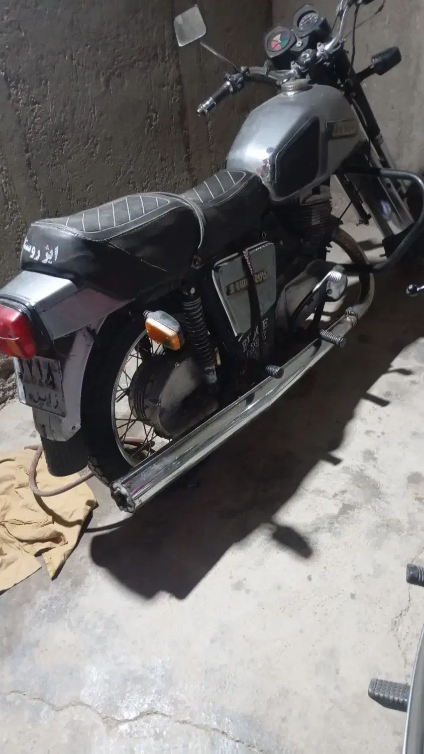 ایژ روستا|موتورسیکلت|تفتان, |دیوار