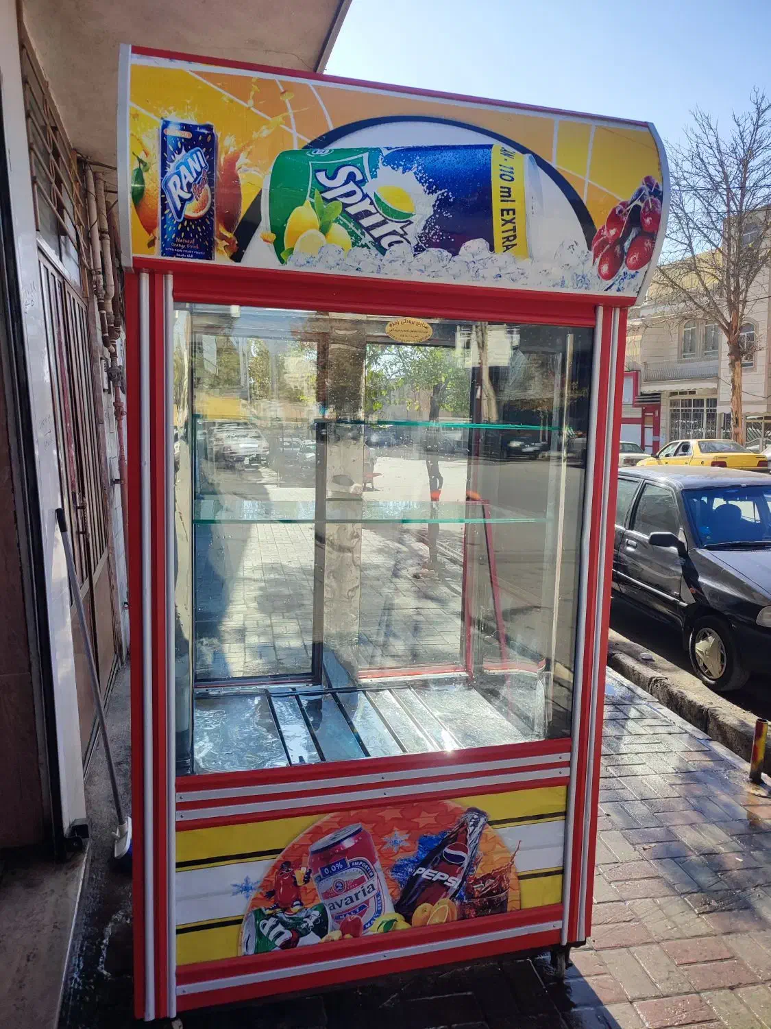 یخچال ایستاده قرمز 1/20|فروشگاه و مغازه|خرمآباد, |دیوار