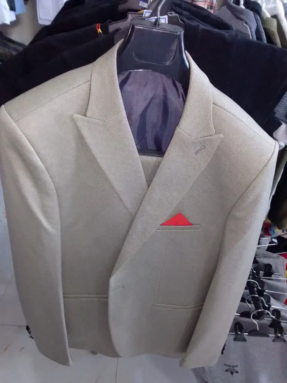 پوشاک مردانه باران جاده قطور جنب درمانگاه سعلکده|لباس|خوی, |دیوار