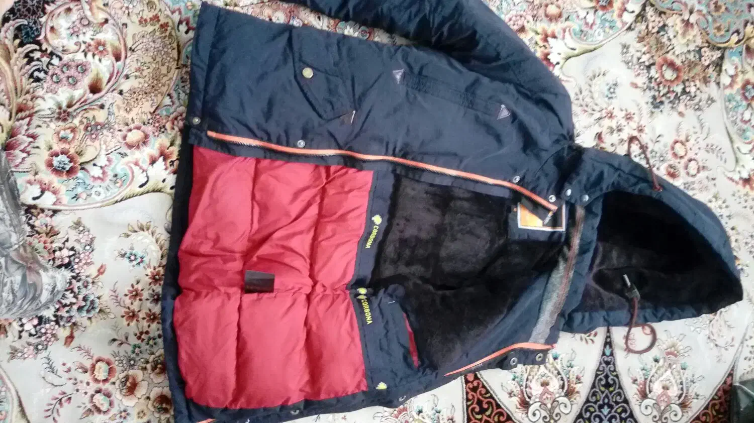 کاپشن ویک عددپافرپسرانه|لباس|هشتگرد, شهرک ولیعصر (مصلی)|دیوار