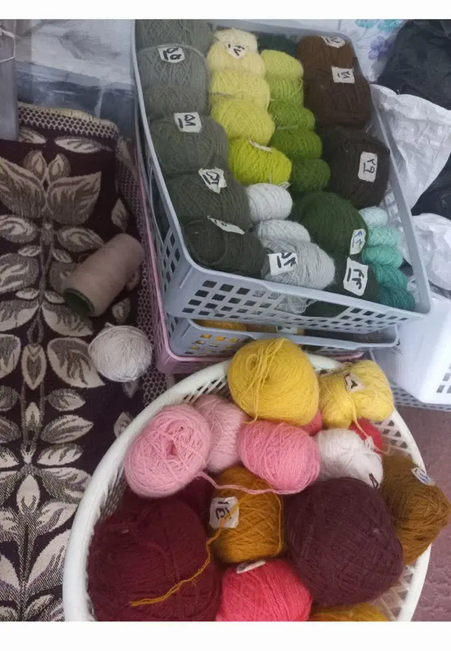 دار قالی شریف اباد|تابلو فرش|گرمسار, |دیوار