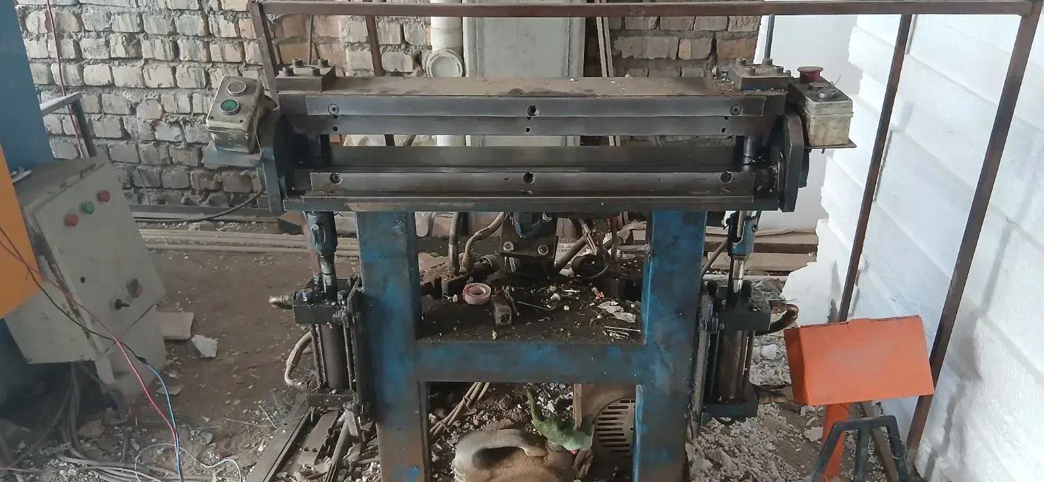 باسلام یک عدد گیوتین 2میل 120 سانت سالم و پر قدرت|ماشین‌آلات صنعتی|قم, محمد آباد|دیوار