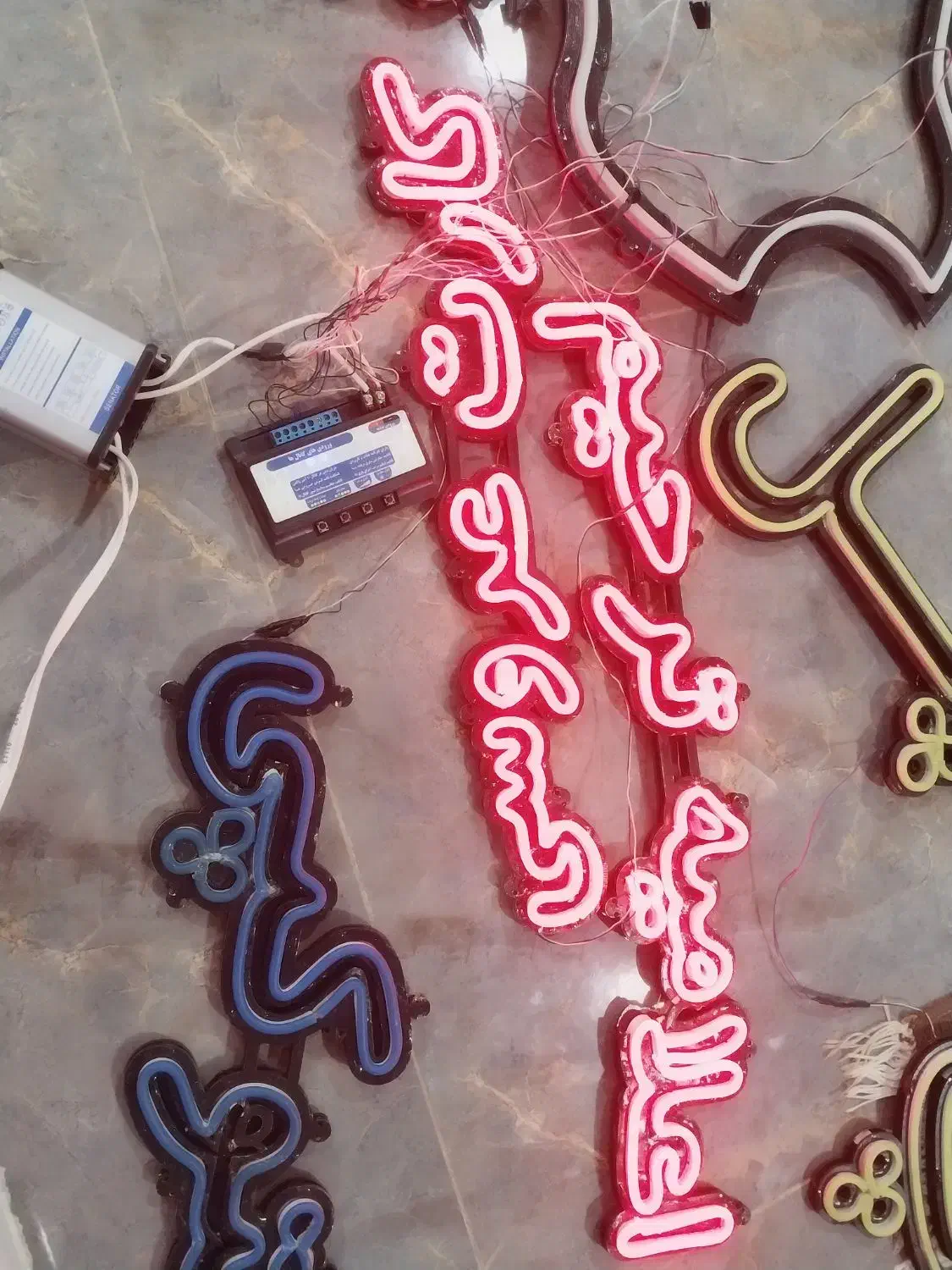 نئون|ریسه و چراغ تزئینی|نورآباد, |دیوار