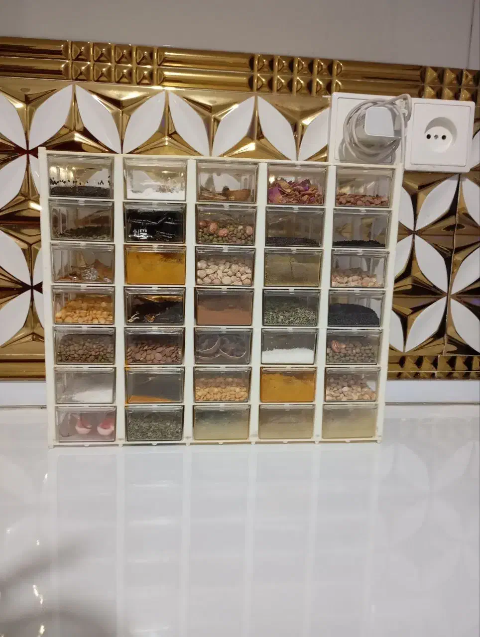 جا ادویه 35عددی|ظروف نگهدارنده، پلاستیکی، یک‌بارمصرف|جوانرود, |دیوار