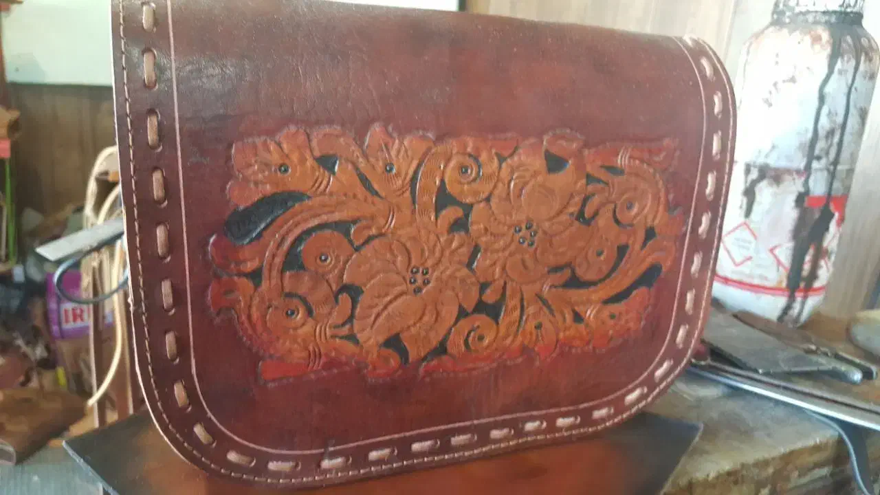 کیف پیاده روی چرم گاوی|کیف، کفش، کمربند|اصفهان, باغ زیار|دیوار