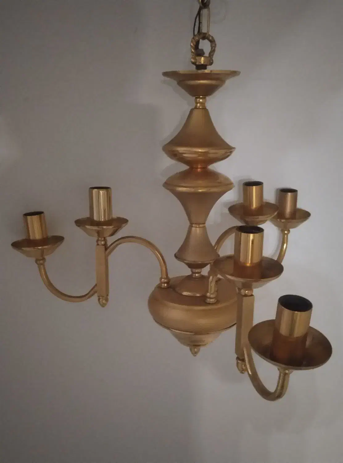 لوستر برنجی آب طلا|لوستر و چراغ آویز|تهران, نیروی هوایی (پیروزی)|دیوار