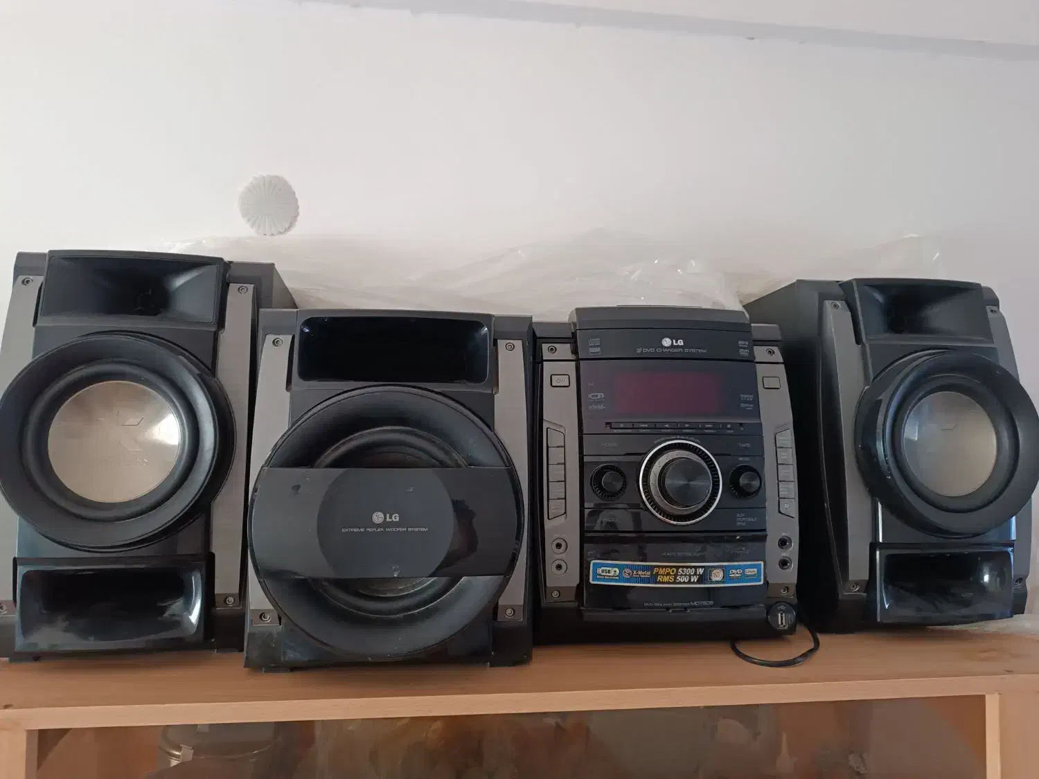 ضبط سه دیکس و باند ال جی|سیستم صوتی خانگی|سده (خراسان جنوبی), |دیوار