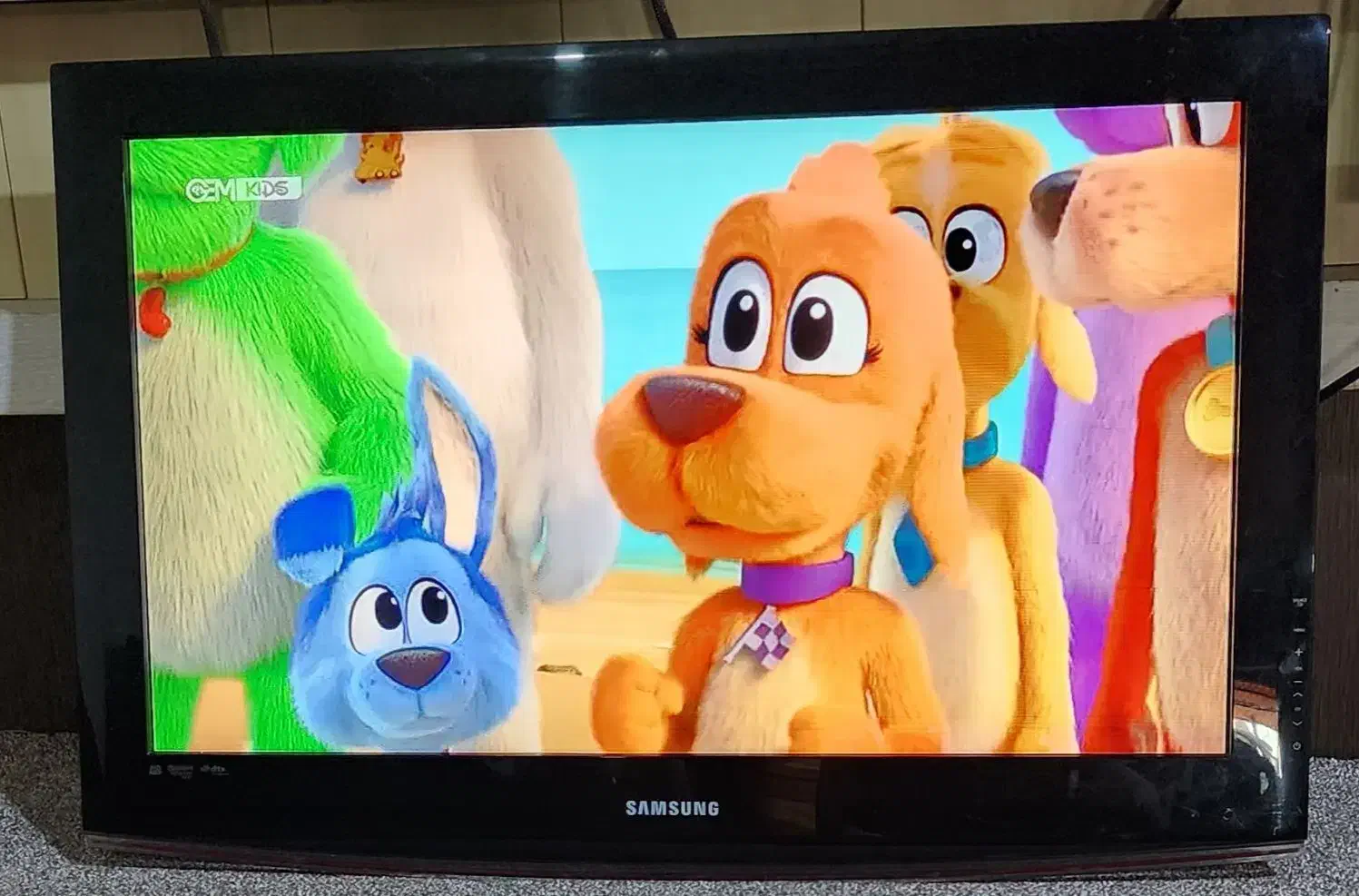 تلویزیون ۳۲اینج سامسونگ|تلویزیون و پروژکتور|باوی, |دیوار