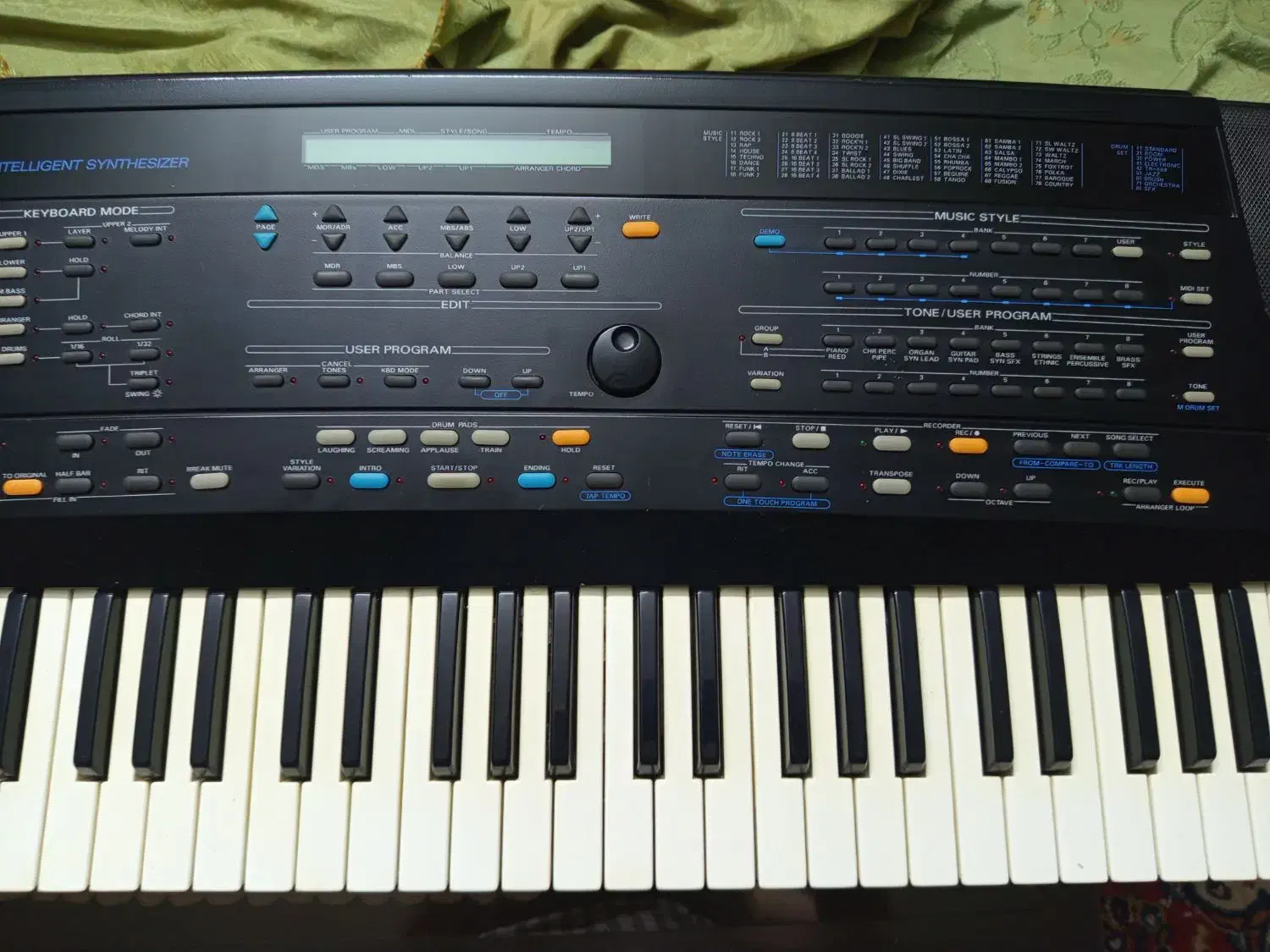 کیبورد رولند.e86...Bk3|پیانو، کیبورد، آکاردئون|فردیس, منظریه|دیوار